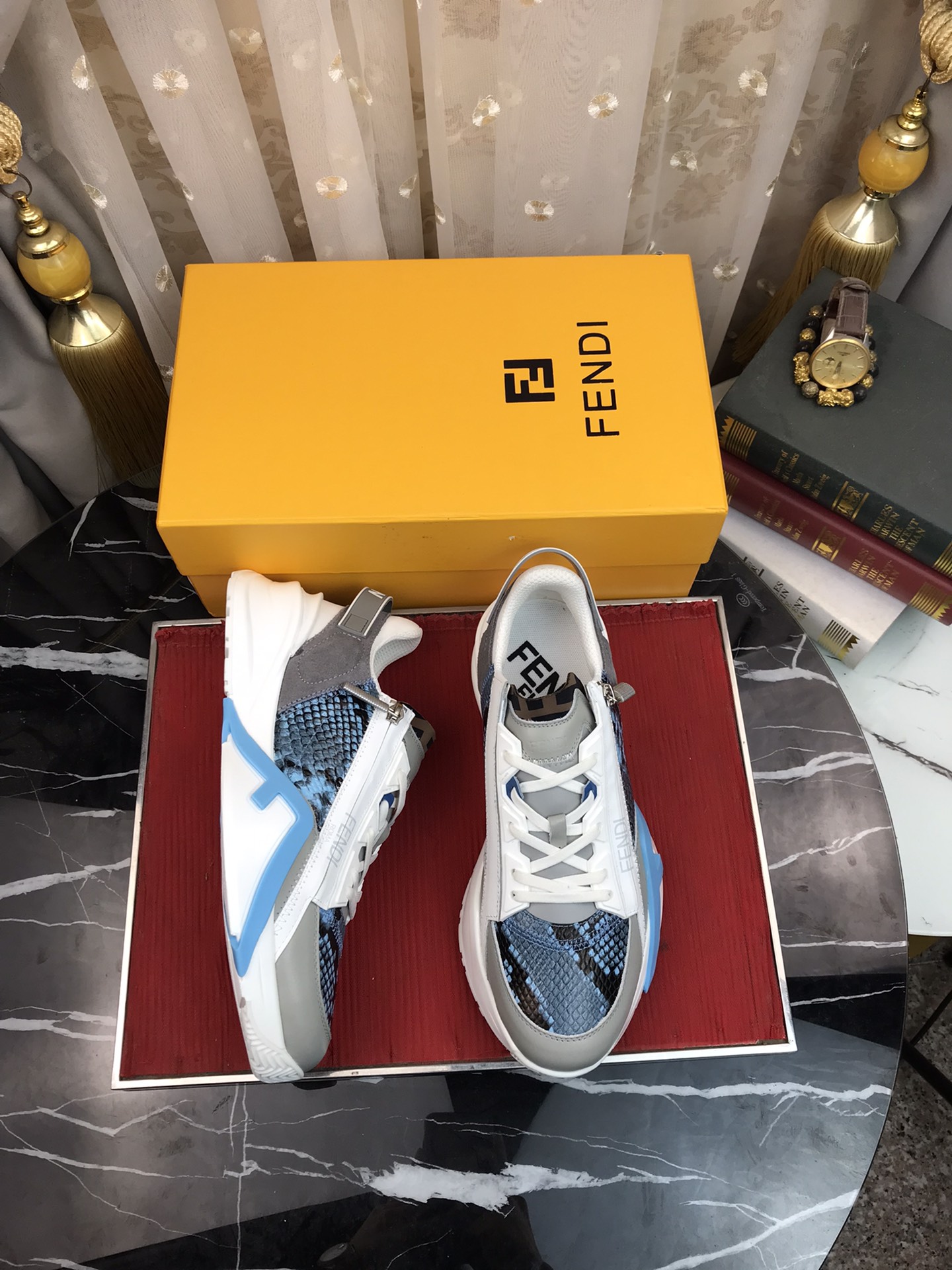 Fendi (FENDI) los hombres de moda zapatos casuales popping venta caliente sitio web oficial 1:1 répl