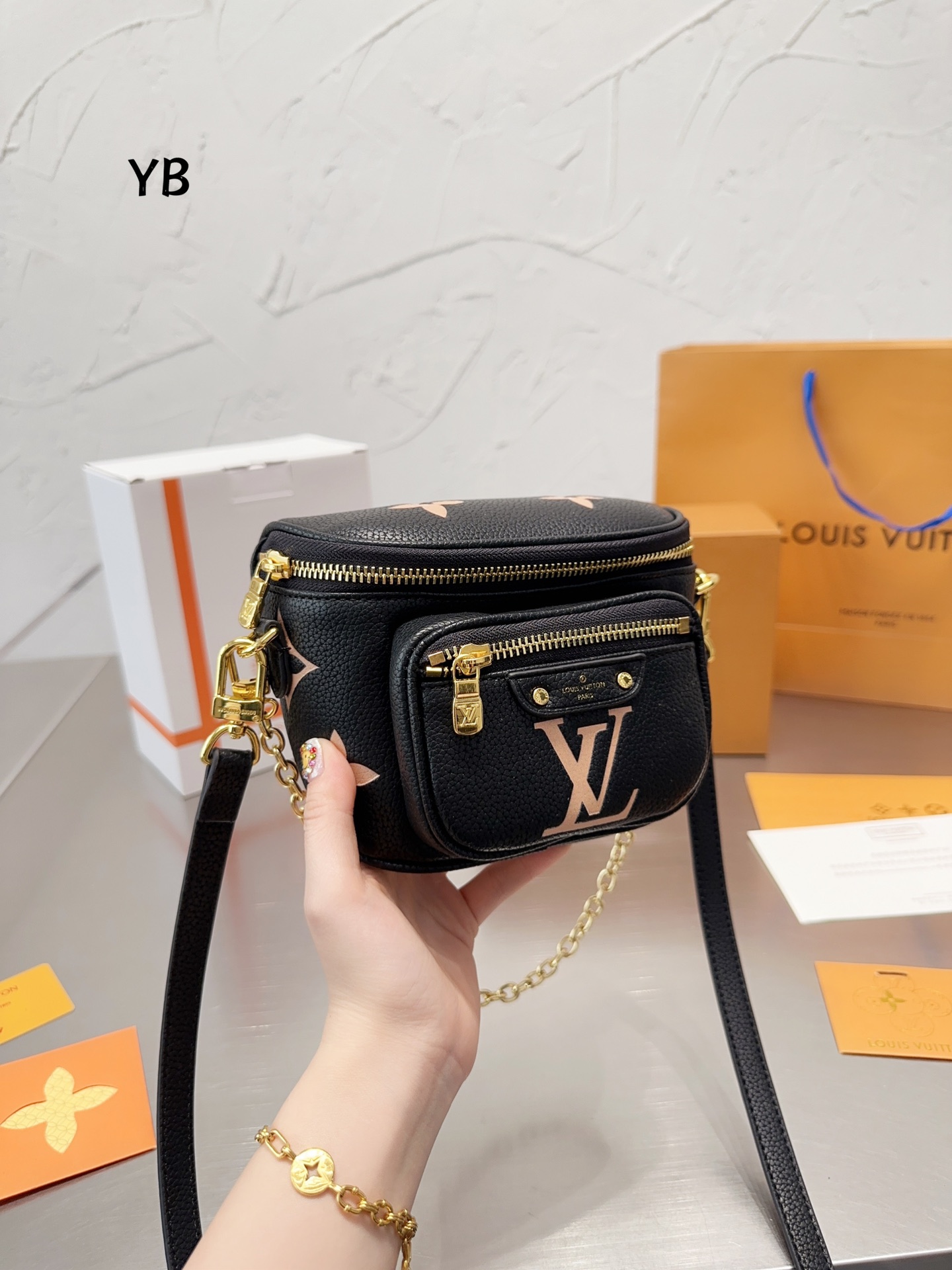 Yupoo Gucci Bags Watches Nike Clothing Jordan Yeezy Balenciaga Shoes
