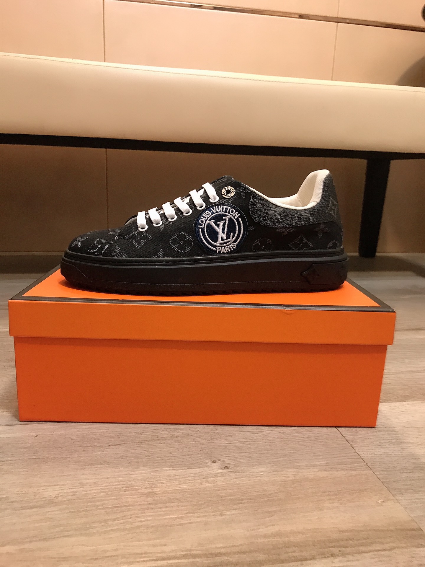 Louis Vuitton Casual Shoes Men Pig Skin Casual