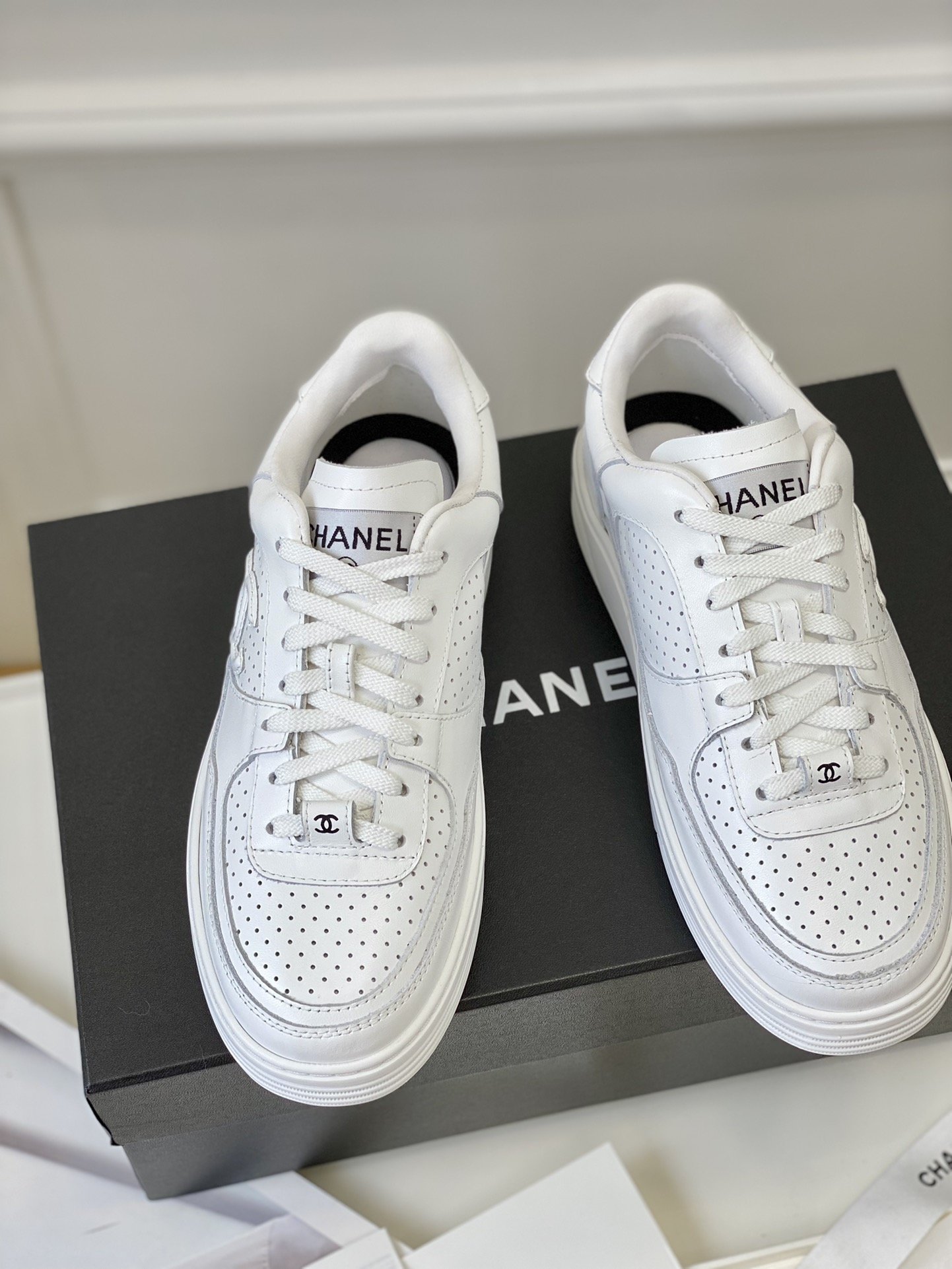 Chanel23A新款全皮运动鞋！白
