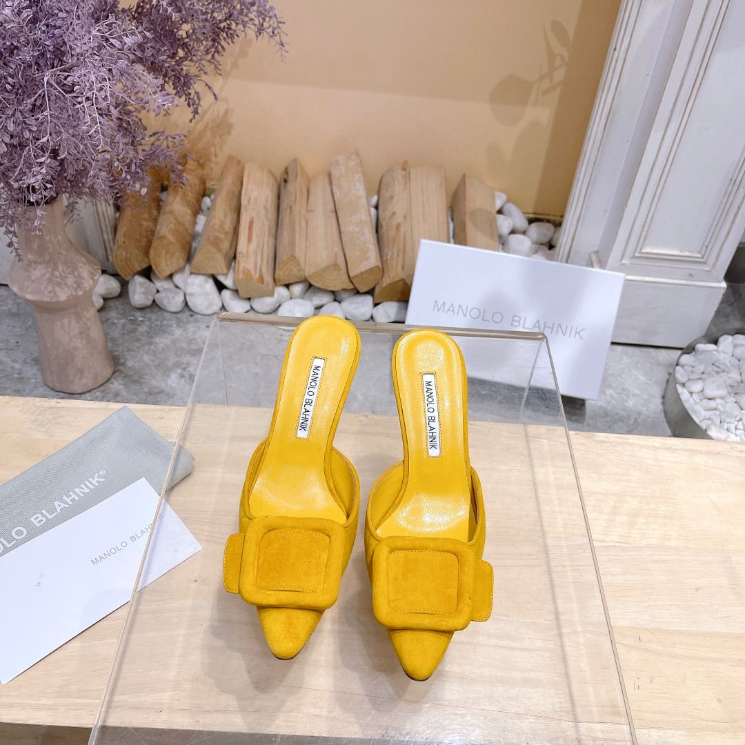 NO:407020,【MANOLO BLAHNlK】 Autumn new Mb fashion little women's high-heeled Yangjing slippers, no mediocre as ordinary sandals. Pointed toe design with square buckle embellishment, light luxury and atmospheric, the top quality of purchasing agent to create a luxurious top 1:1 customization Original custom imported Yangjing Original Italian imported leather sole 34-42 (34:40:41:42 customization without return) Heel height; 7cm, high heels, manolo blahnik, sandals, high heels, slippers, sheep19860909【MANOLO BLAHNlK】 秋季新款Ｍｂ时尚小女人高跟羊京拖鞋、没有一般凉鞋的平庸.尖头设计加上方扣点缀、轻奢大气, 代购级最顶级品质 打造奢华顶峰之作  1:1定制 原版定制进口羊京 原版意大利进口真皮底 34-42（34:40:41:42定制不退换） 跟高；7cm、,高跟鞋,manolo blahnik,sandals,high heels,slippers,sheep,Women's Shoes