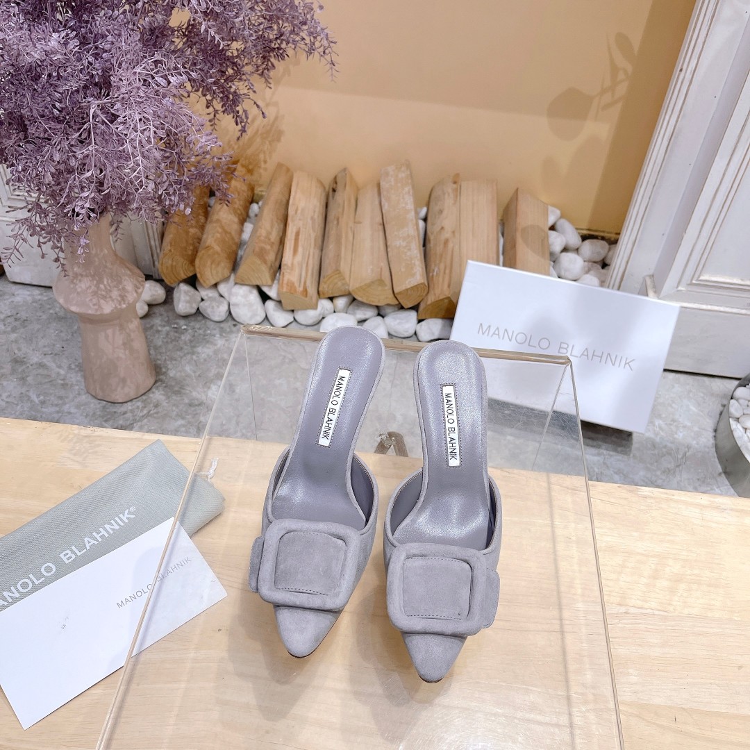 NO:407021,【MANOLO BLAHNlK】 Autumn new Mb fashion little women's high-heeled Yangjing slippers, no mediocre as ordinary sandals. Pointed toe design plus square buckle embellishment, light luxury and atmospheric, purchasing agent top quality to create a luxurious top work 1:1 customization Original custom imported Yangjing Original Italian imported leather sole 34-42 (34:40:41:42 customization without return) Heel height; 7cm, high heels, manolo blahnik, sandals, high heels, slippers, sheep19860909【MANOLO BLAHNlK】 秋季新款Ｍｂ时尚小女人高跟羊京拖鞋、没有一般凉鞋的平庸.尖头设计加上方扣点缀、轻奢大气, 代购级最顶级品质 打造奢华顶峰之作  1:1定制 原版定制进口羊京 原版意大利进口真皮底 34-42（34:40:41:42定制不退换） 跟高；7cm、,高跟鞋,manolo blahnik,sandals,high heels,slippers,sheep,Women's Shoes