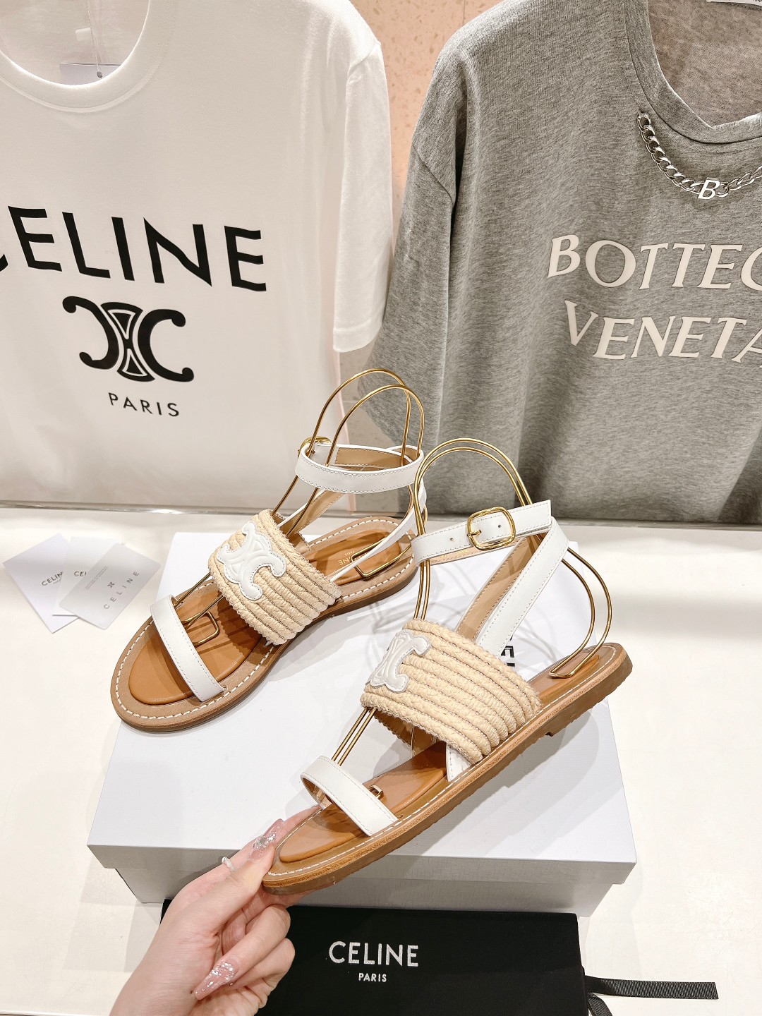 高版本出厂
 Celine*塞琳2025春夏新款凯旋门Logo凉拖鞋
高级感十足  网红ins种草神器、