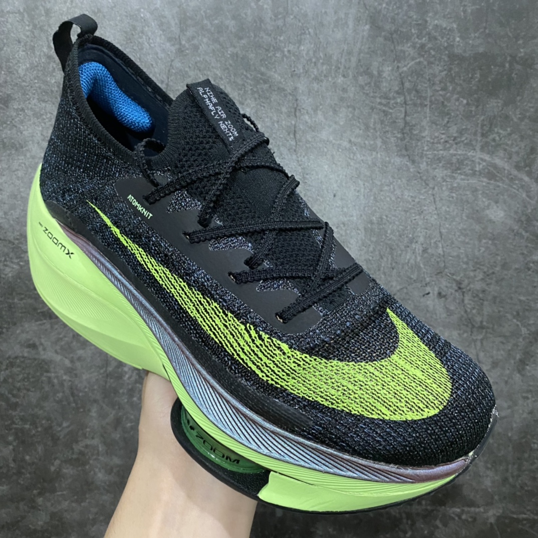 图片[3]-纯原版NK Air Zoom Alphafly NEXT% Flyknit Rawdacious 2020全新破2代马拉松气垫轻量超跑竞速运动慢跑鞋 搭载前掌可视化Zoom黑科技慢跑鞋 黑绿n真正意义上的原厂好货推荐n德国进口机台针织半透明（渐变）飞织带鱼丝原面材质n中底嵌入铲型真碳纤维面板充分激活气垫n前掌分离式Zoom气垫设计效果n增加ZoomX超轻缓震泡棉外底n鞋盒内自带原厂手提袋 方便运动员出行携带n原厂材料均采购德口 实力大厂良心打造只为助力运动员突破极限#后跟则采用React泡棉，相比Alphafly NEXT%更加舒适且耐用，更适合日常训练穿着。区别市面版本 新配色陆续出货中货号：CI9925-400n码数：36 36.5 37.5 38 38.5 39 40 40.5 41 42 42.5 43 44 44.5 45-莆田鞋批发中心