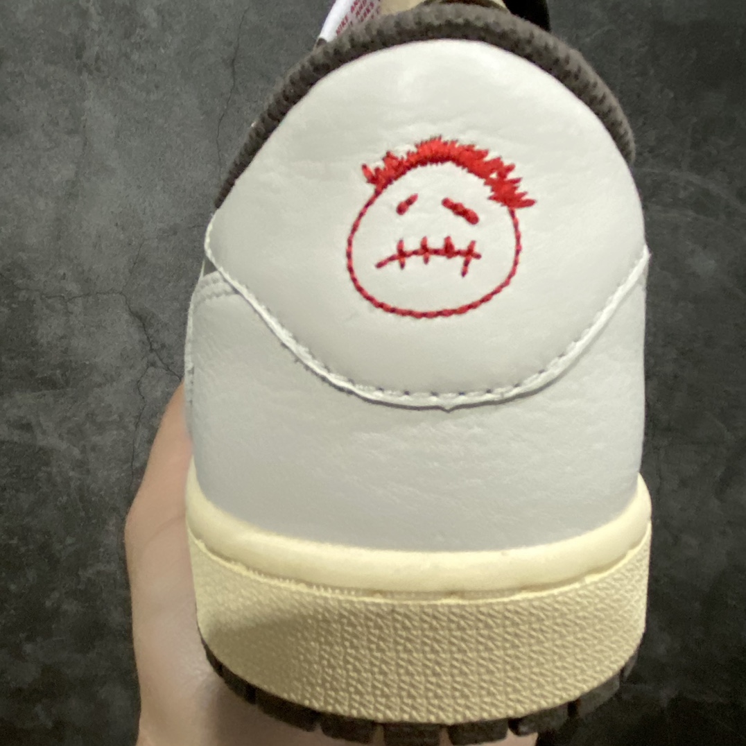 图片[2]-【Y3河源版】Air Jordan 1 x Travis ScottnAJ1 x TS联名白棕倒钩3.0  DM7866-162nn新出版本 改进版 细节自行揣摩nn纯原第一梯队版本 细节均没毛病 品质自观实拍👇🏻n所有皮料均来自原厂 所有细节均多次校对n针车效果同步原鞋 刺绣拉到原厂定做n原楦原纸板开发 后跟弧度收口自然不对折极致一眼正品既视感 进口玻璃冲刀皮料裁剪零毛边承诺百分百一致原鞋 鞋面清洁度最高 QC检验标准 控制溢胶 鞋盒、防尘纸 配件鞋带 均采购来自原厂n 尺码：36-47.5-莆田鞋批发中心