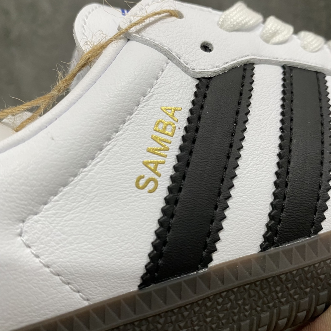 图片[3]-【过验版】Adidas  Samba OGn桑巴德迅板鞋黑白灰  B75806nn市场最好版本没有之一‼️n全头层甩纹原厂皮料 立体SAMBA烫金logo 区别市场一切版本n针车走线 冲孔均为最高标准打造 后跟港宝材料定型 反口弧度完美n原装海玻璃鞋垫 背面刷胶同步原版，中底区别市场版本‼️nSIZE：36 36.5 37.5 38 38.5 39 40 40.5 41 42 42.5 43 44 44.5 45-莆田鞋批发中心