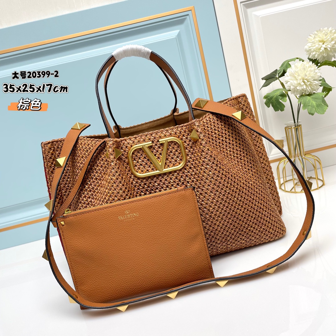 大号❤新品Valentino 2023年春夏托特包系列～托特包采用天然拉菲草编织打造，交织形成的空隙营造