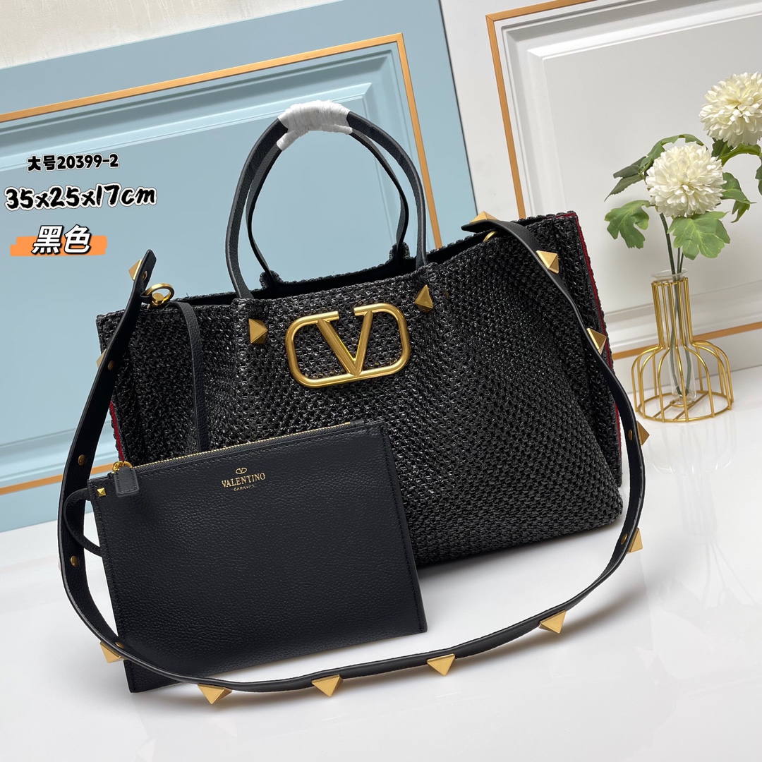 大号❤新品Valentino 2023年春夏托特包系列～托特包采用天然拉菲草编织打造，交织形成的空隙营造