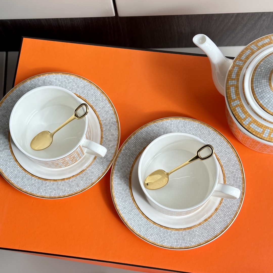 This design pays homage to the historic birthplace of Hermès at 24 - Comprehensive 7