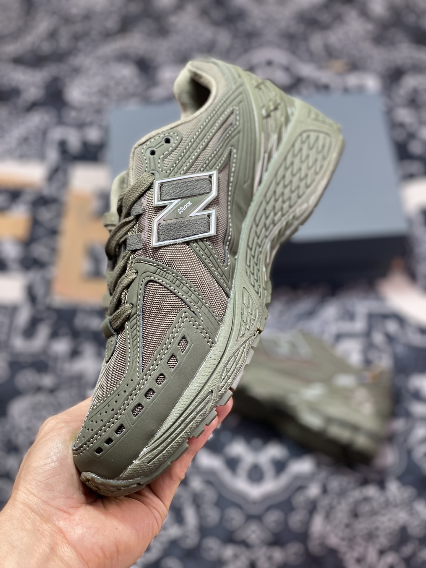 New Balance M1906R ”Cordura” series retro dad style casual sports jogging shoes ”Oxford cloth dark army green” M1906