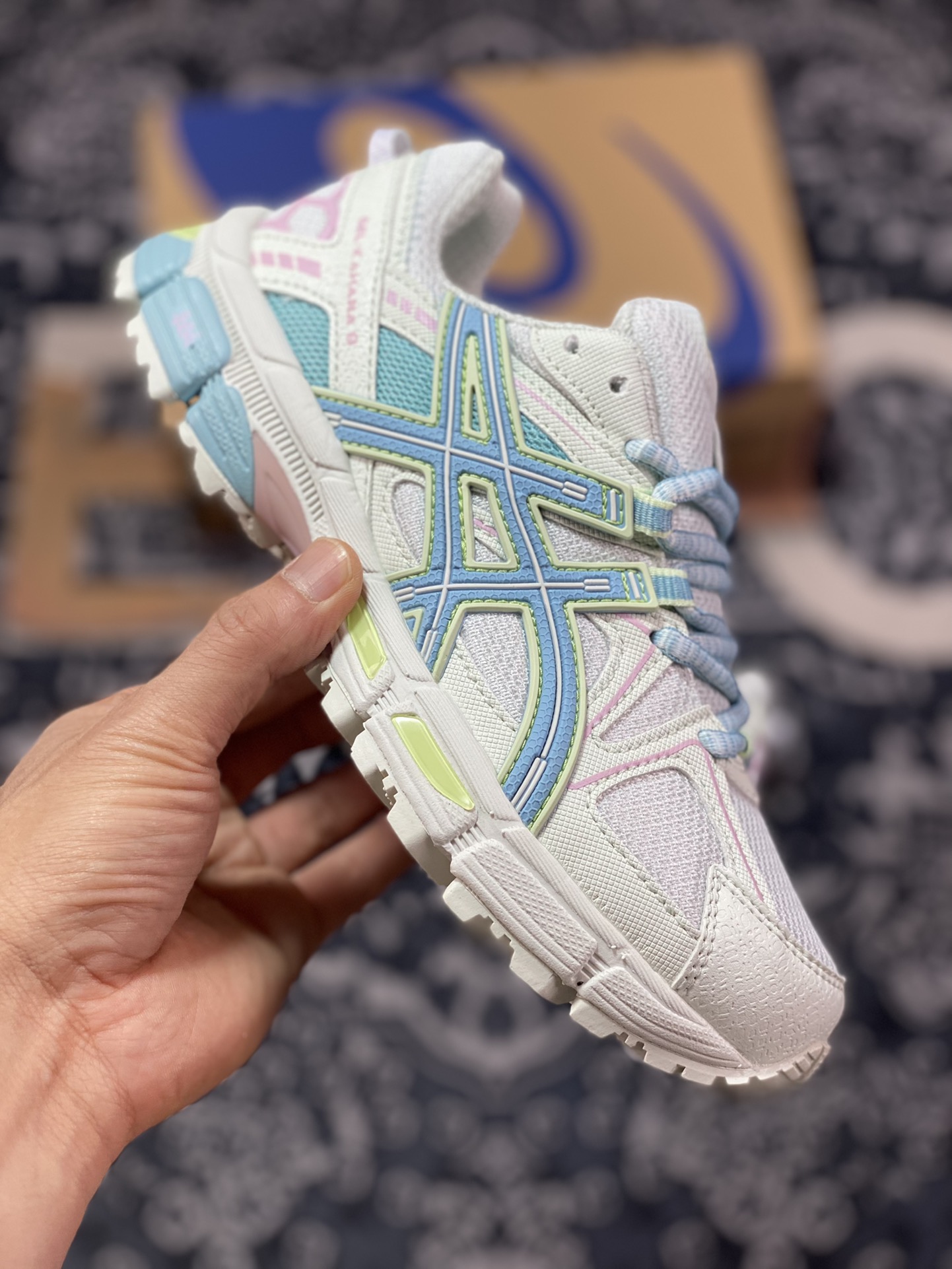 Asics Gel-Kahana 8 series white, pink and blue classic outdoor running shoes 1012A978-301