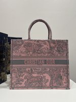 Dior Book Tote Store
 Handbags Tote Bags Embroidery