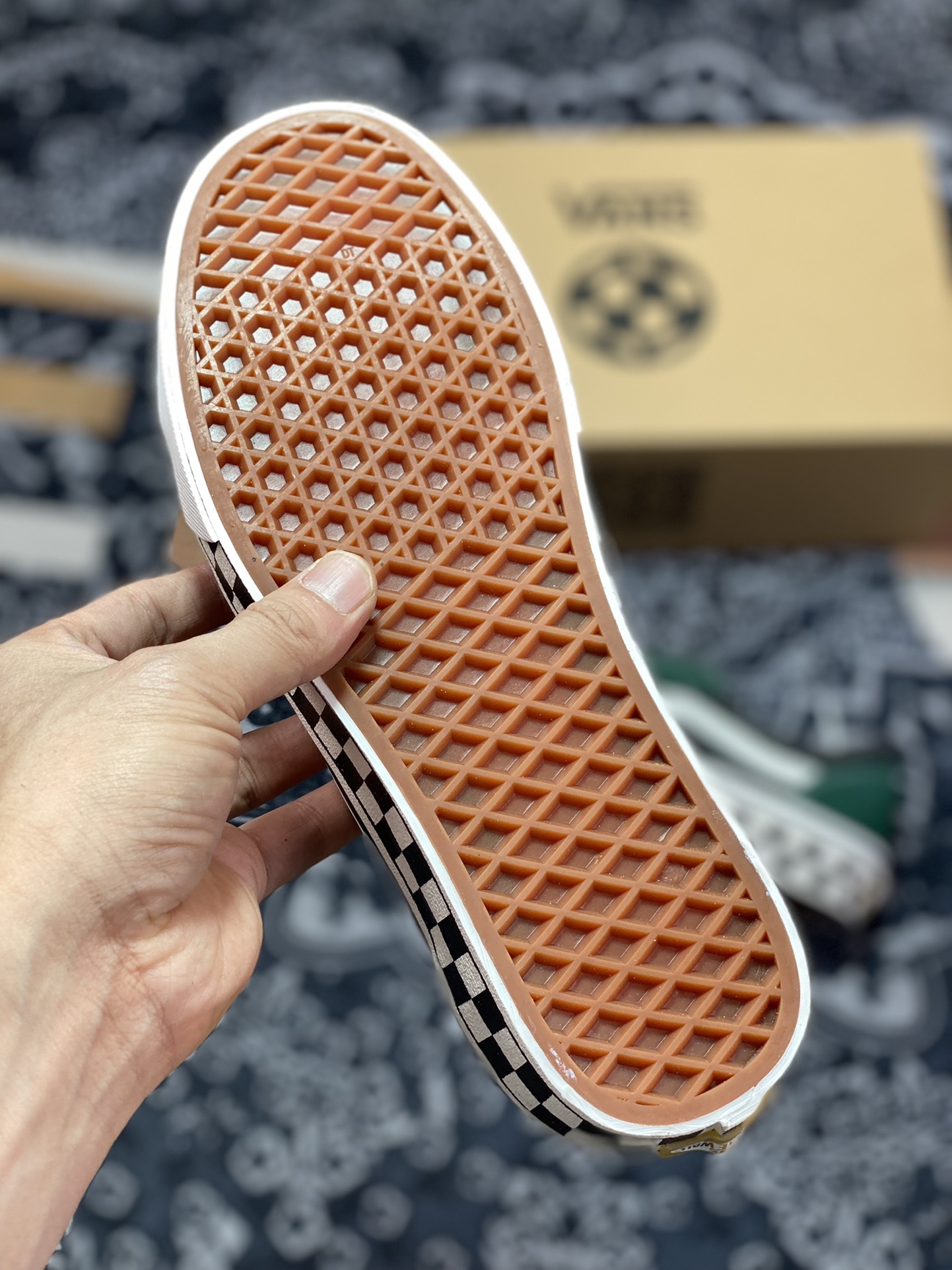 Vans Style 136 Decon VR3 Vans official black and green checkerboard stitching VN0A4BX9ACW