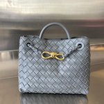 The Quality Replica
 Bottega Veneta Bags Handbags Gold Weave Sheepskin Spring/Summer Collection