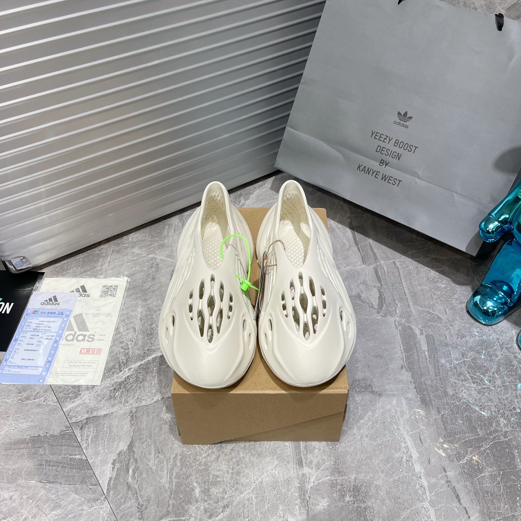 Adidas Yeezy Shoes Crocs Cheap Replica
 Grey Yellow