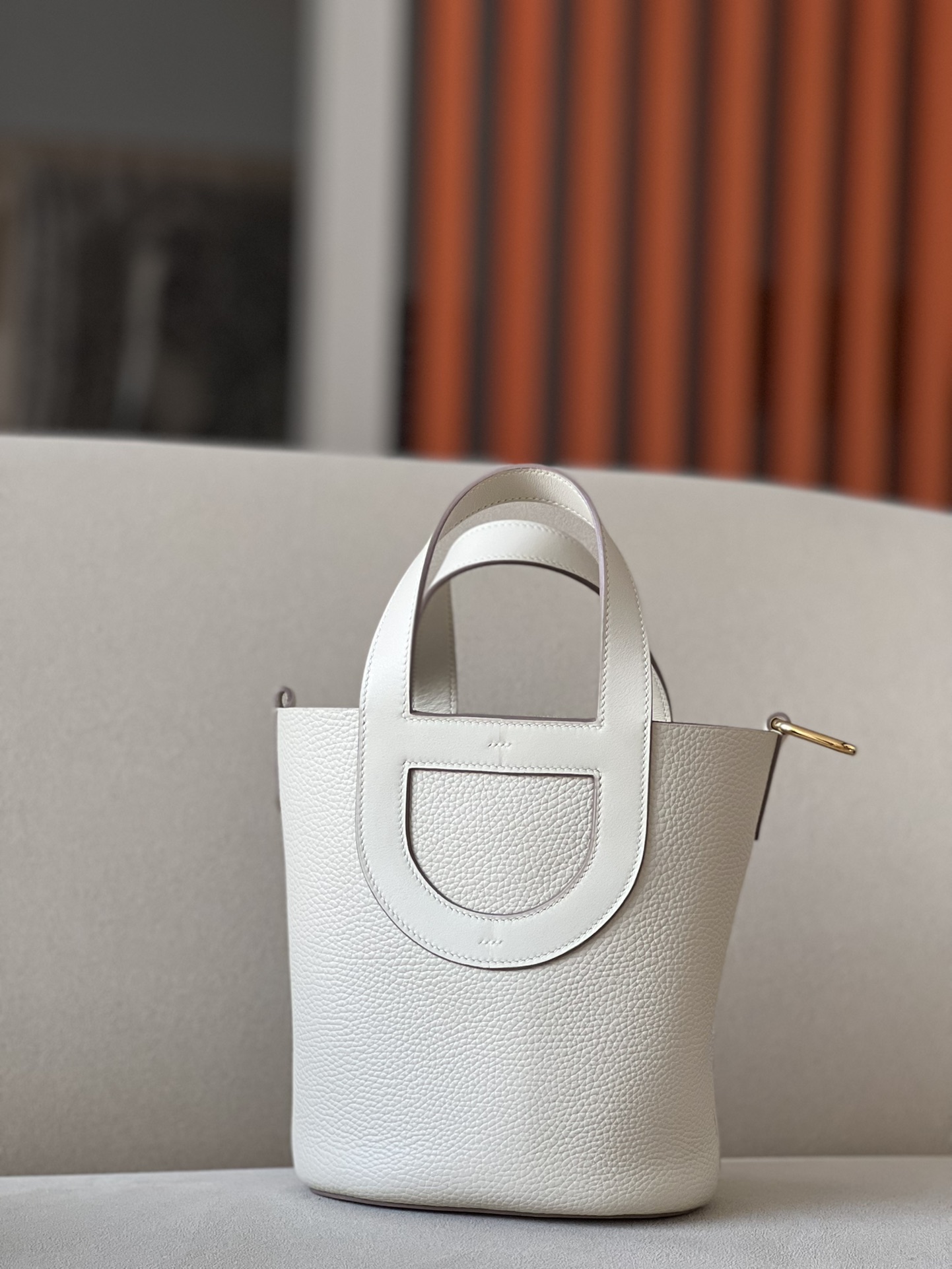 Hermès Classic H home and outdoor calfskin bucket bag Model: CLB18