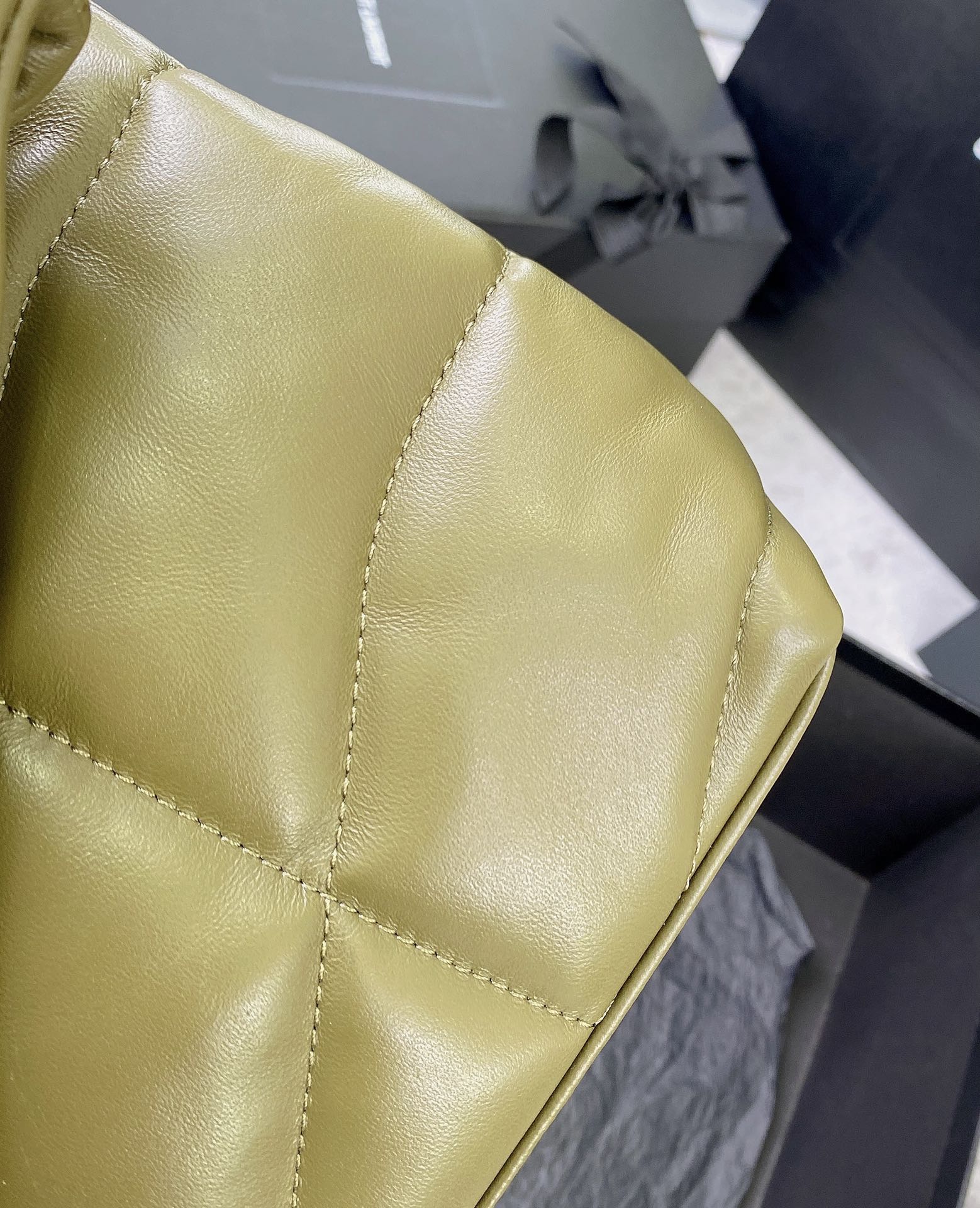 Yves Saint Laurent Loulou Puffer Medium Olive Green Shoulder Bag 9 i1685109676 4678 7