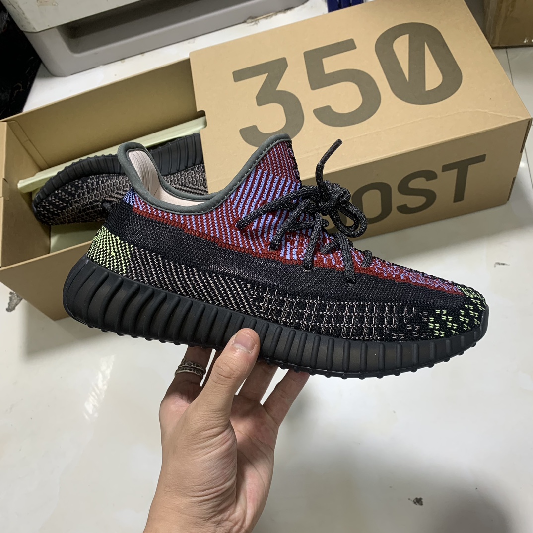 Yeezy Boost 350 V2 negro y rojo con estrellas FX4145 tallas 36-48