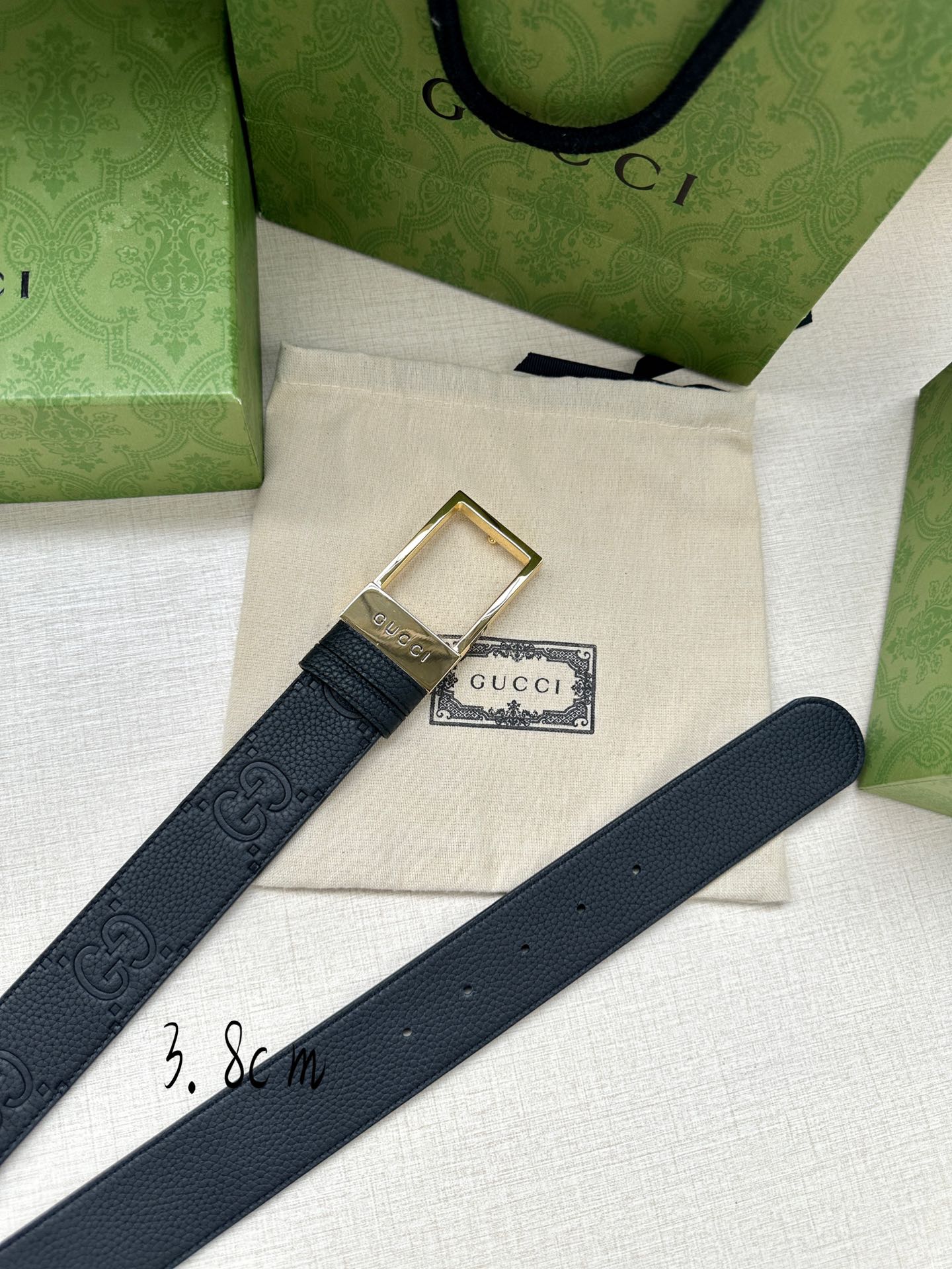 宽度3.8cm GUCCI 黑色皮革腰带饰有GG字母交织图案