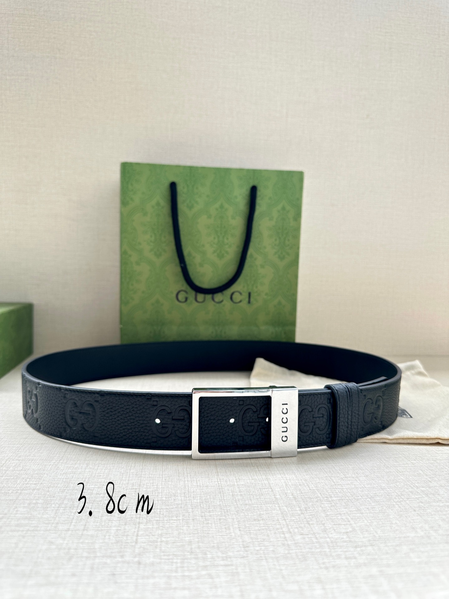 宽度3.8cm GUCCI 黑色皮革腰带饰有GG字母交织图案
