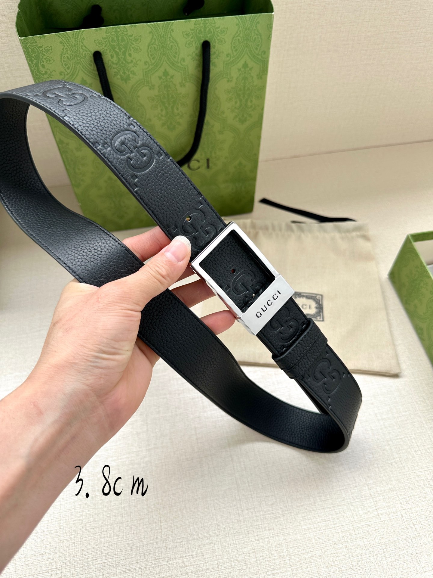 宽度3.8cm GUCCI 黑色皮革腰带饰有GG字母交织图案