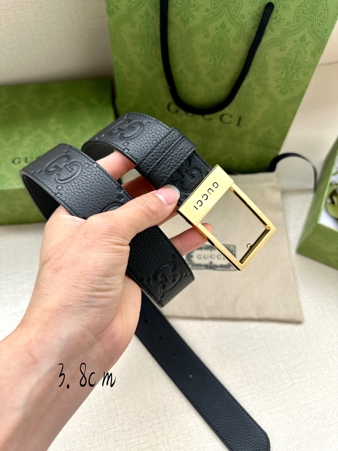 宽度3.8cm GUCCI 黑色皮革腰带饰有GG字母交织图案
