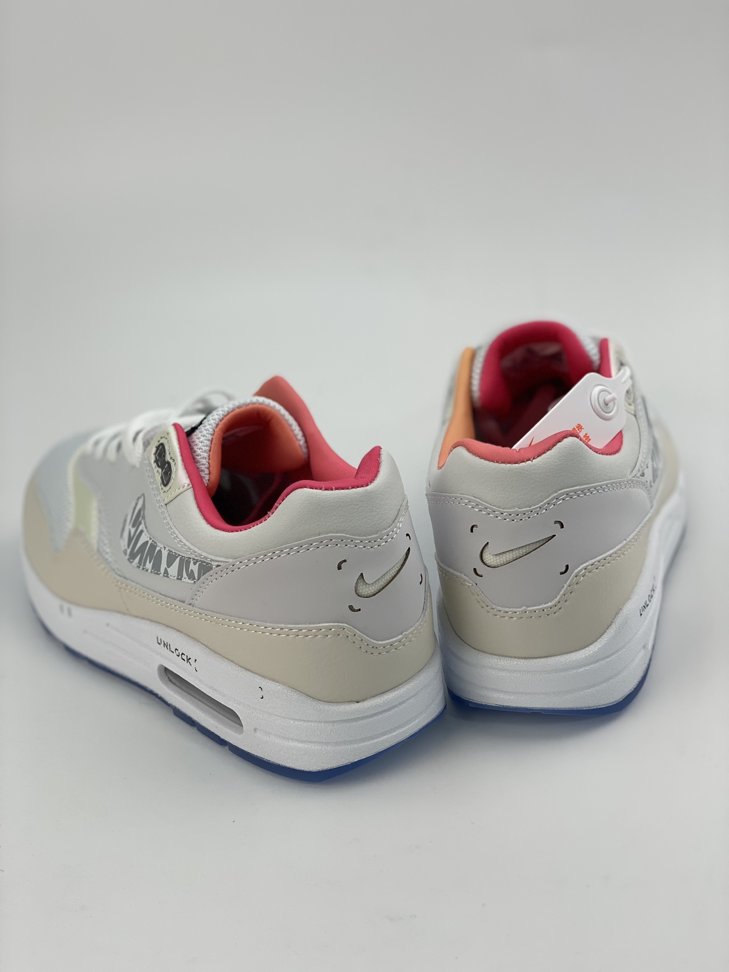 240 Nike Air Max 1 复古休闲跑步鞋 FN0608-101