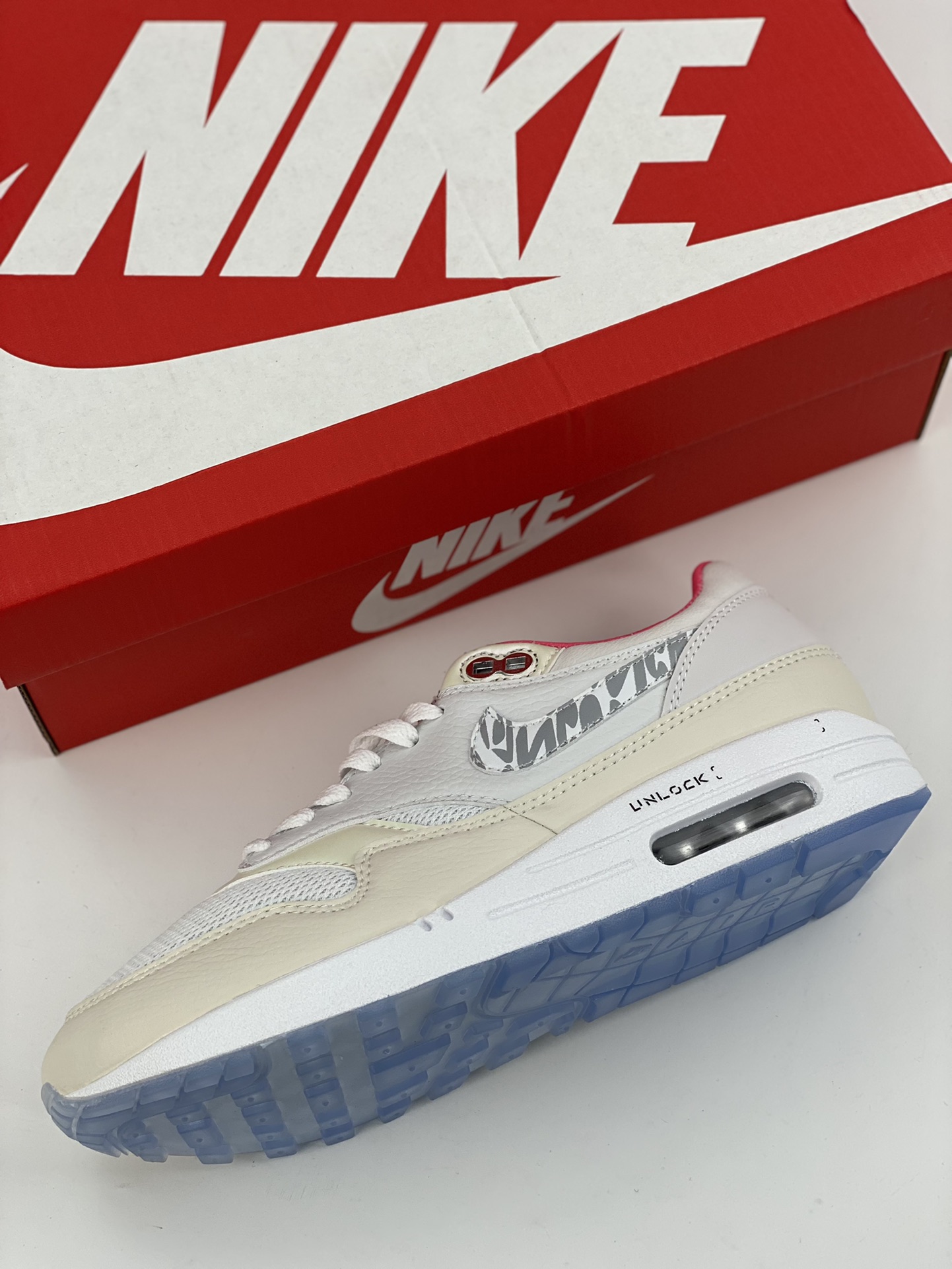 240 Nike Air Max 1 复古休闲跑步鞋 FN0608-101