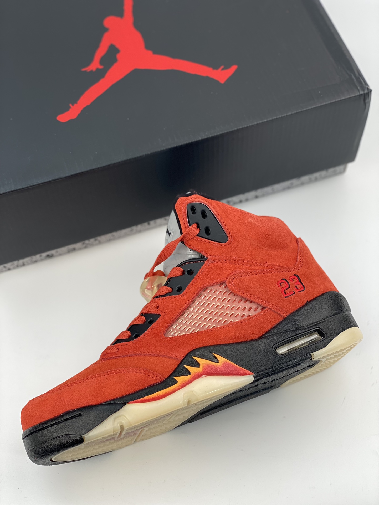 260 Air Jordan 5 Retro 小公牛  DD9336-800