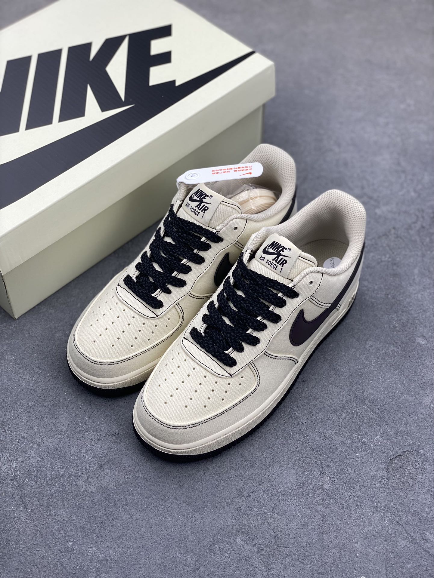 Nike Air Force 1 '07 Mid White Black Reflective Casual Shoes 9 i1685126489 5093 7