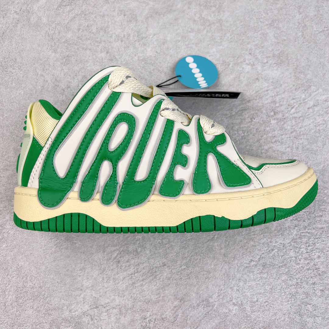 图片[3]-＃特价福利 OLD ORDER Skater 001 联名复古时尚滑板鞋面包鞋 复古滑板鞋 风格回潮 OLD ORDER 品牌推出了原创鞋款SKATER-001 一双兼具了运动与潮流复古属性的高品质球鞋 产品设计开发历时8个月 鞋底模具经历3次调整 鞋面打样经历5次调整 只为把高品质的产品状态带给各位 SKATER-001设计风格以上世纪80-90年代经典滑板鞋为灵感 将原汁原味的复古风格赋予全新的工艺质感 明亮活泼的设计风格 融入My Melody伙伴们的元素 多种面料和颜色的选择 赋予生生不息的潮流活力 独特附赠可拆卸卡通形象3D鞋面装饰 不止点缀 还有玩乐 以复古玩具为灵感打造的收藏鞋盒 与孩童时期的自己产生共鸣 创造难忘的开箱体验 尺码 36 37 38 39 40 41 42 43 44 45-选品中心