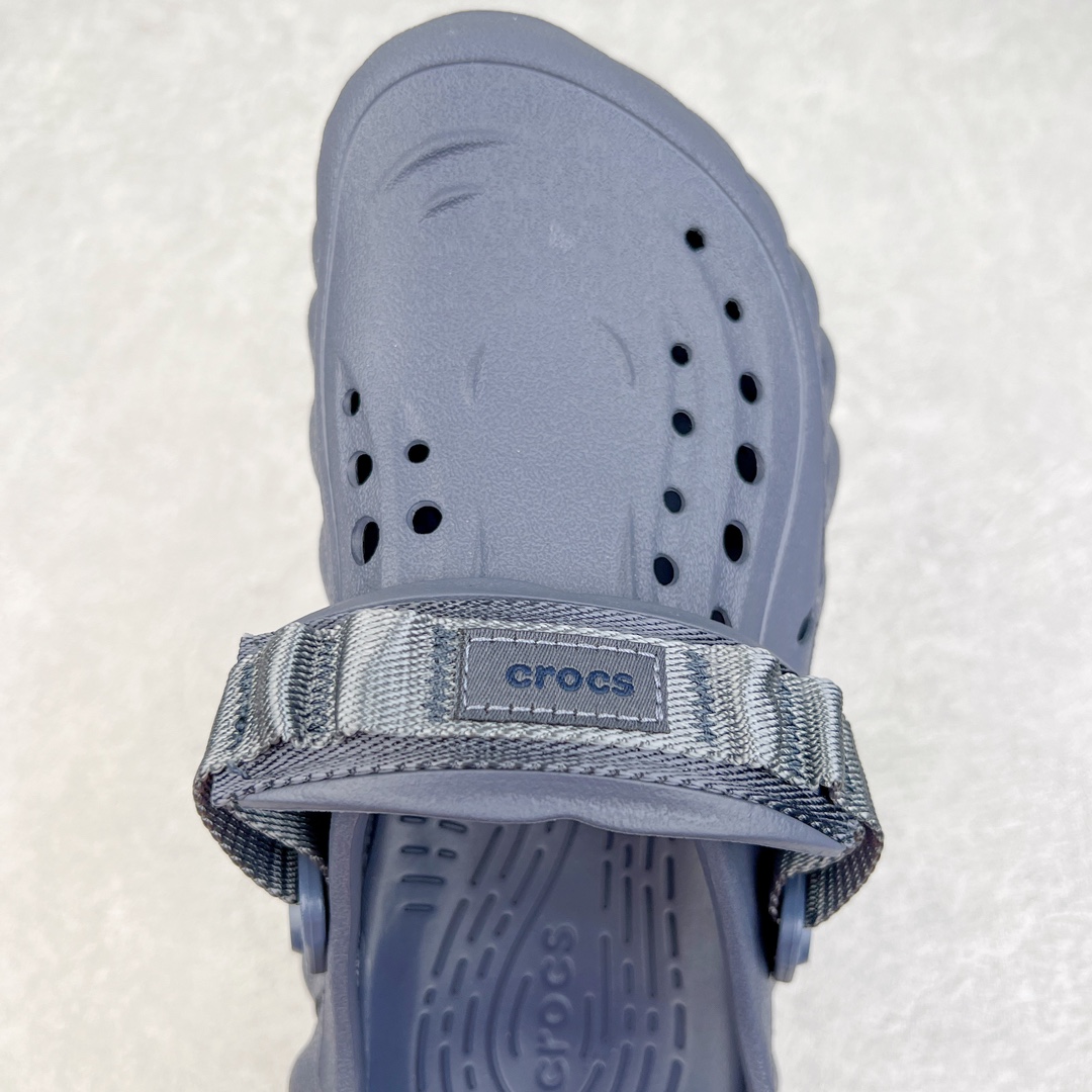 图片[4]-零售💰190 ＃DG莞产 Crocs Realtree 卡骆驰波波运动沙滩洞洞拖鞋凉鞋 超强LiteRide科技缓震鞋垫加持 官方2023最新款 透明防水袋包装 注意配件需单独购买 超轻Croslite专利材料打造 鞋面更加耐用易清洗 该鞋款轻盈舒适 2002年 经典克骆格诞生 秉承外形简单 穿着舒适的初衷 不断为消费者带来舒适的穿着体验 穿出“趣”味 鞋面洞洞可搭彰显个性的智必星 一鞋两穿 可调节式后跟带增添鞋身的稳固性能 放前面变成愜意舒适的凉拖 放后面行走跑跳更加稳妥 Croslite ™材料 封闭式细胞树脂 能够在体温作用下自动变形以适应脚部形状 涉水性优秀的同时易于清洁 抓地力强 不易打滑 Crocs的核心理念：轻便 灵活 全方位的舒适感 同步官方尺码：M4（36-37） M5（37-38）M6（38-39）M7（39-40）M8（41-42）M9（42-43）M10（43-44）M11（45-46） 编码：by1936090-运动鞋