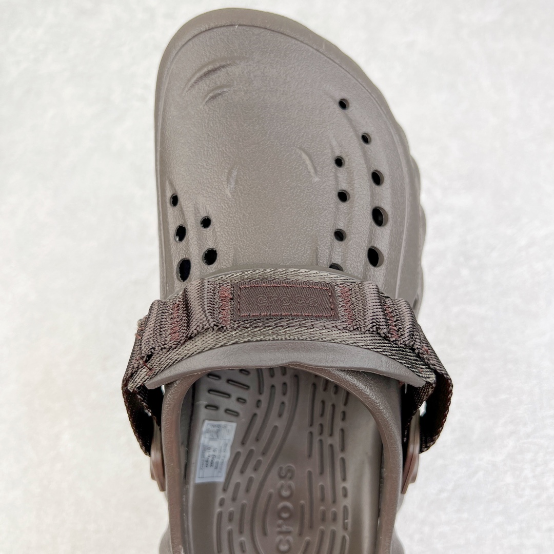 图片[4]-零售💰190 ＃DG莞产 Crocs Realtree 卡骆驰波波运动沙滩洞洞拖鞋凉鞋 超强LiteRide科技缓震鞋垫加持 官方2023最新款 透明防水袋包装 注意配件需单独购买 超轻Croslite专利材料打造 鞋面更加耐用易清洗 该鞋款轻盈舒适 2002年 经典克骆格诞生 秉承外形简单 穿着舒适的初衷 不断为消费者带来舒适的穿着体验 穿出“趣”味 鞋面洞洞可搭彰显个性的智必星 一鞋两穿 可调节式后跟带增添鞋身的稳固性能 放前面变成愜意舒适的凉拖 放后面行走跑跳更加稳妥 Croslite ™材料 封闭式细胞树脂 能够在体温作用下自动变形以适应脚部形状 涉水性优秀的同时易于清洁 抓地力强 不易打滑 Crocs的核心理念：轻便 灵活 全方位的舒适感 同步官方尺码：M4（36-37） M5（37-38）M6（38-39）M7（39-40）M8（41-42）M9（42-43）M10（43-44）M11（45-46） 编码：by1936090-运动鞋