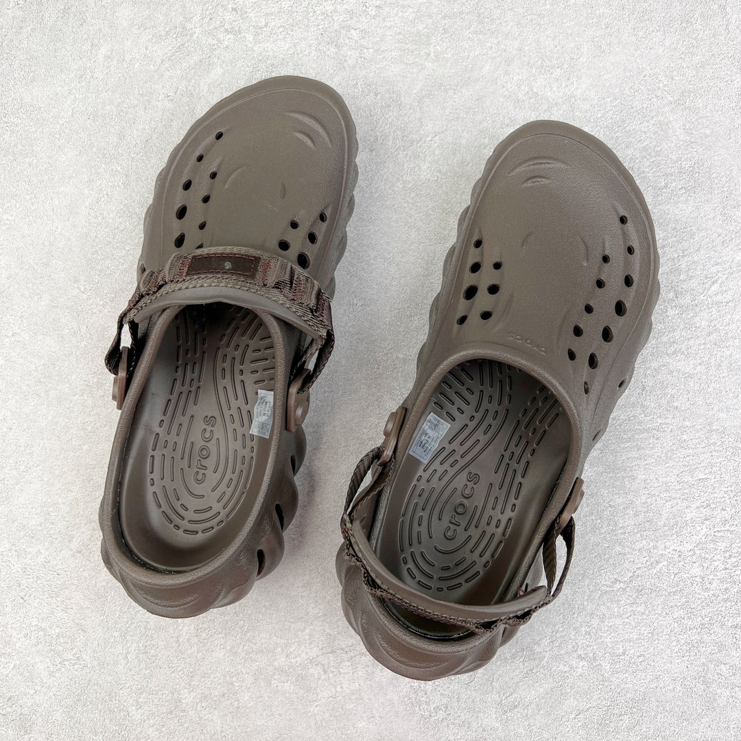 图片[3]-零售💰190 ＃DG莞产 Crocs Realtree 卡骆驰波波运动沙滩洞洞拖鞋凉鞋 超强LiteRide科技缓震鞋垫加持 官方2023最新款 透明防水袋包装 注意配件需单独购买 超轻Croslite专利材料打造 鞋面更加耐用易清洗 该鞋款轻盈舒适 2002年 经典克骆格诞生 秉承外形简单 穿着舒适的初衷 不断为消费者带来舒适的穿着体验 穿出“趣”味 鞋面洞洞可搭彰显个性的智必星 一鞋两穿 可调节式后跟带增添鞋身的稳固性能 放前面变成愜意舒适的凉拖 放后面行走跑跳更加稳妥 Croslite ™材料 封闭式细胞树脂 能够在体温作用下自动变形以适应脚部形状 涉水性优秀的同时易于清洁 抓地力强 不易打滑 Crocs的核心理念：轻便 灵活 全方位的舒适感 同步官方尺码：M4（36-37） M5（37-38）M6（38-39）M7（39-40）M8（41-42）M9（42-43）M10（43-44）M11（45-46） 编码：by1936090-运动鞋