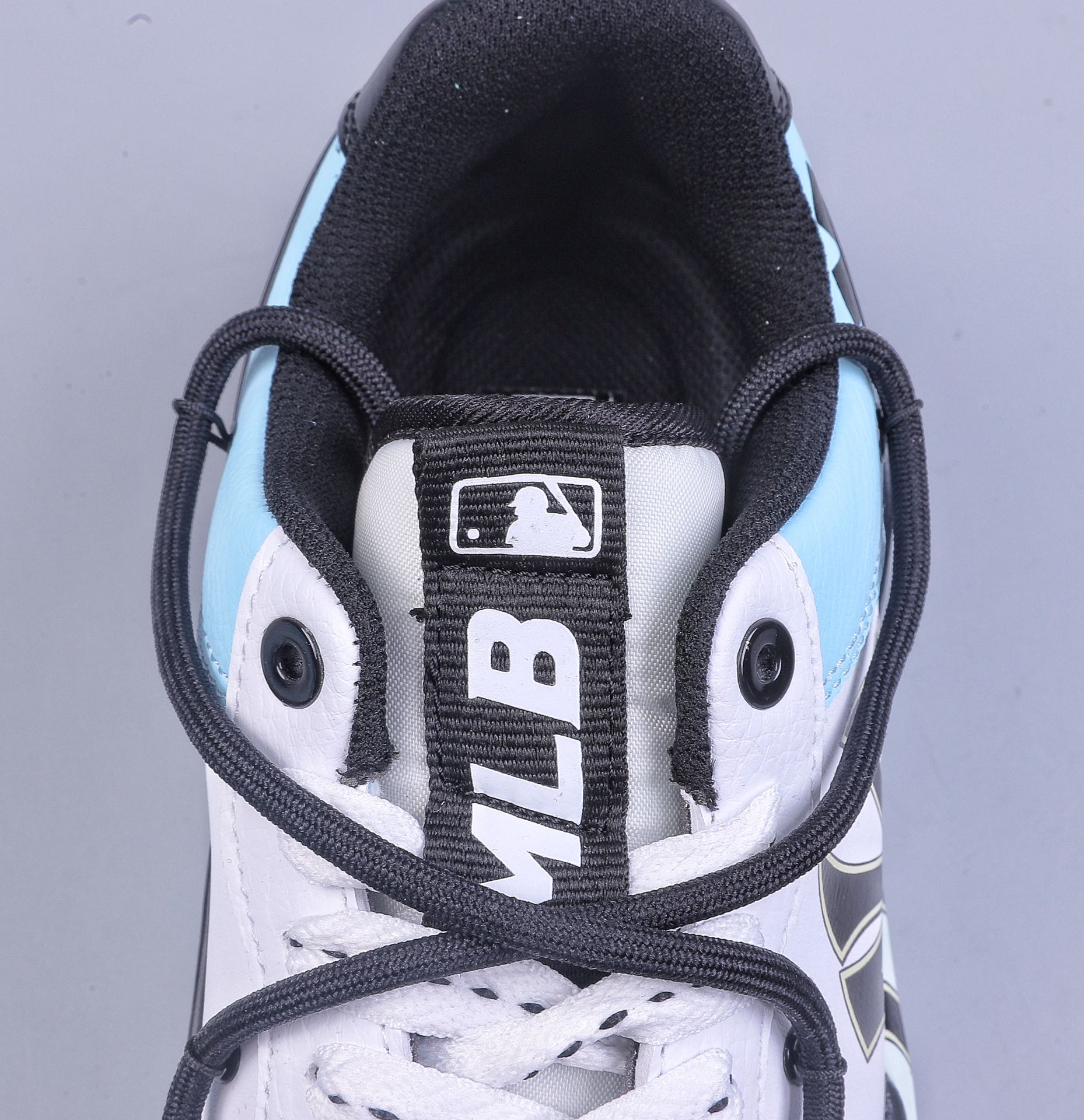 MLB Chunky Liner New York Yankees Senior Shoes Series Low-top Dad Jogging Shoes 3ASXCA12N (K0017)