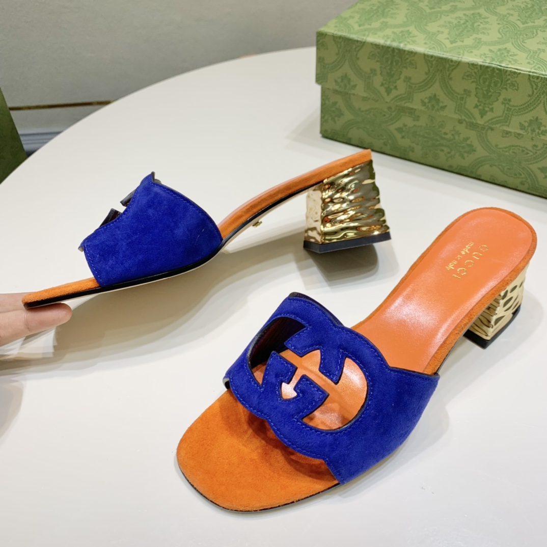 Gucc*️新款互扣式GG家镂空凉拖鞋️顶级品质️夏日必备舒适百搭再普通的look搭配它都会变得很时髦️