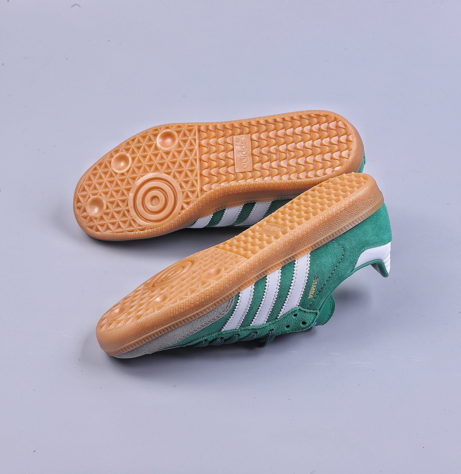 Adidas Samba Team raw rubber suede green Adidas classic Samba OG slender shoe last for nearly 70 years ID2054