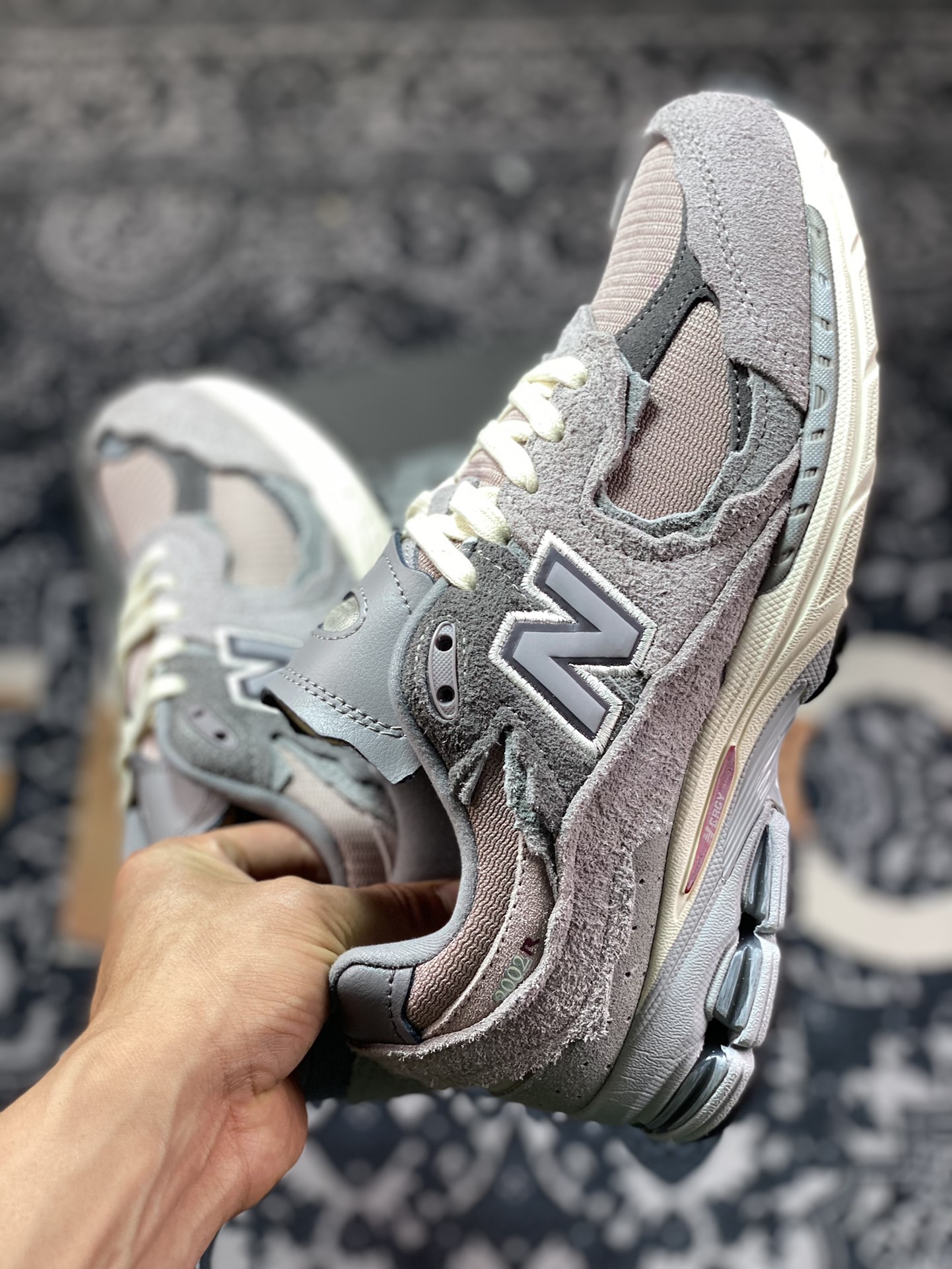 New Balance 2002R Gray Purple Classic Color M2002RDY