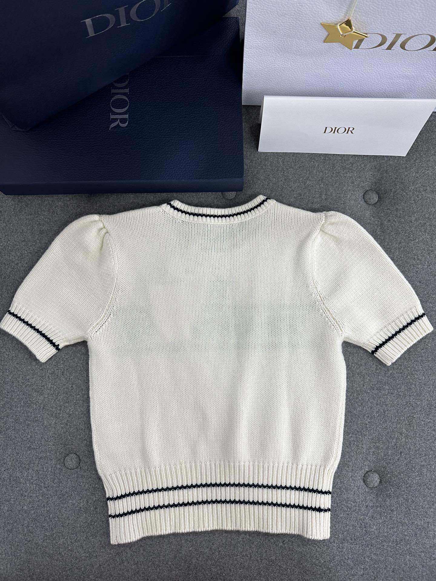 미우미우 여성 반팔 129768 Miu Miu T Shirt 썸네일 이미지