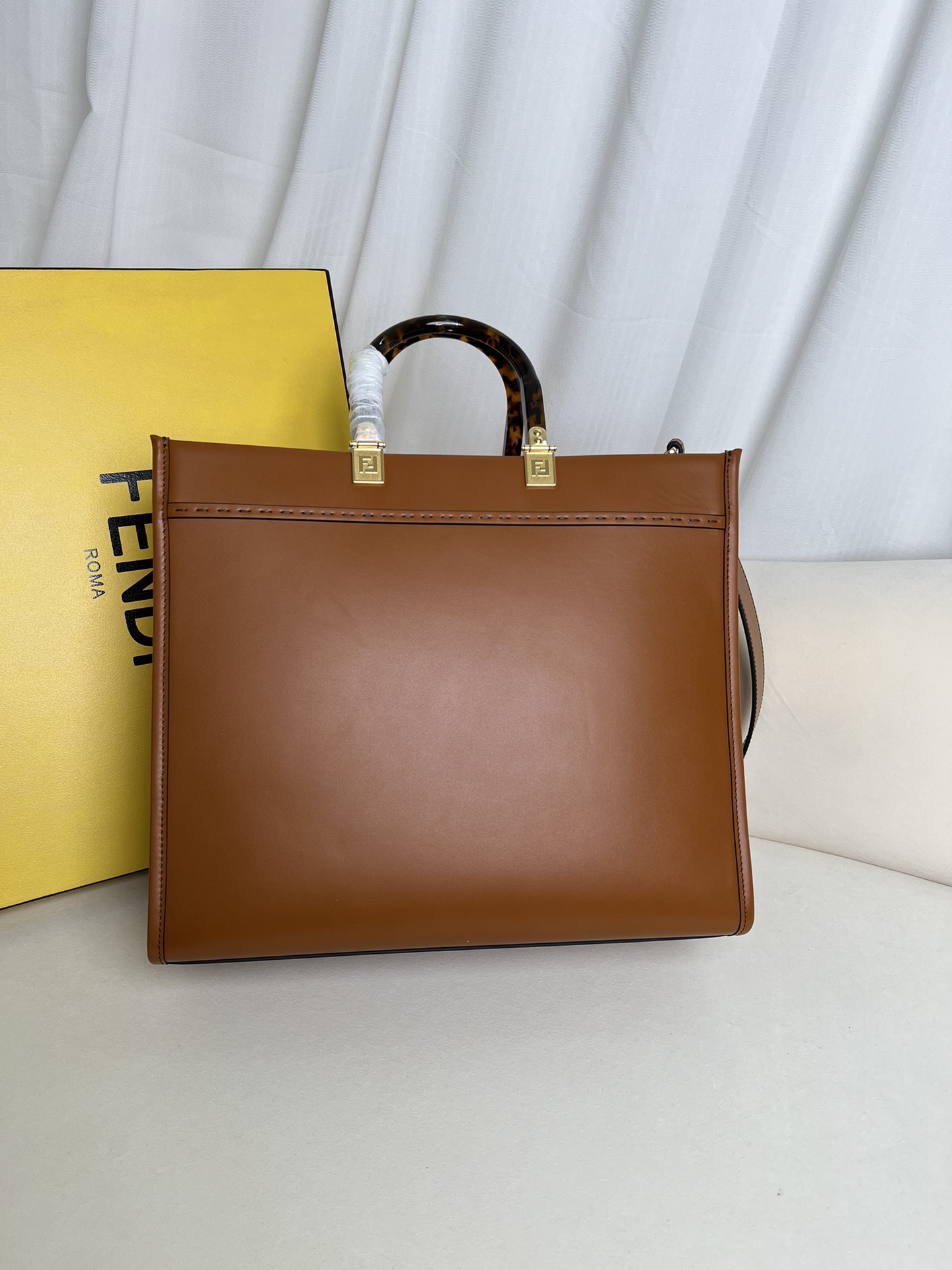 Fendi Sunshine Medium Brown Leather Tote Bag with Tortoiseshell Handles 3 i1685169288 326 1