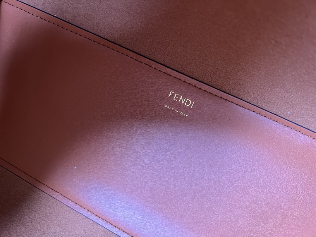 Fendi Sunshine Medium Brown Leather Tote Bag with Tortoiseshell Handles 9 i1685169288 9655 7