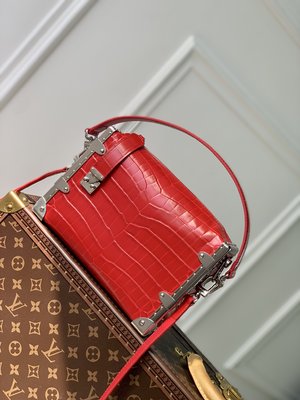 Louis Vuitton LV Petite Malle Handbags Crossbody & Shoulder Bags Luxury Cheap Replica
 Red Cowhide M21477