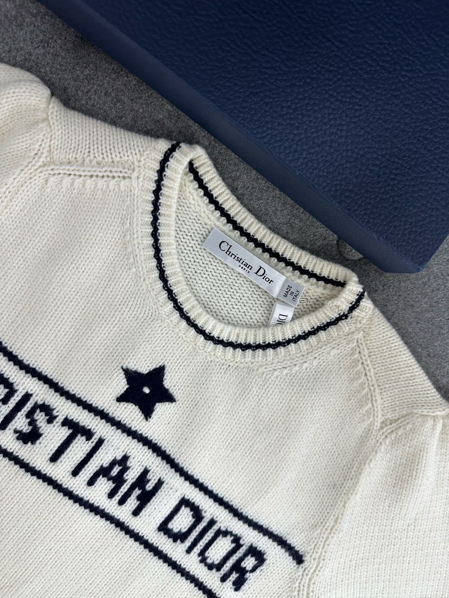 미우미우 여성 반팔 129768 Miu Miu T Shirt 썸네일 이미지