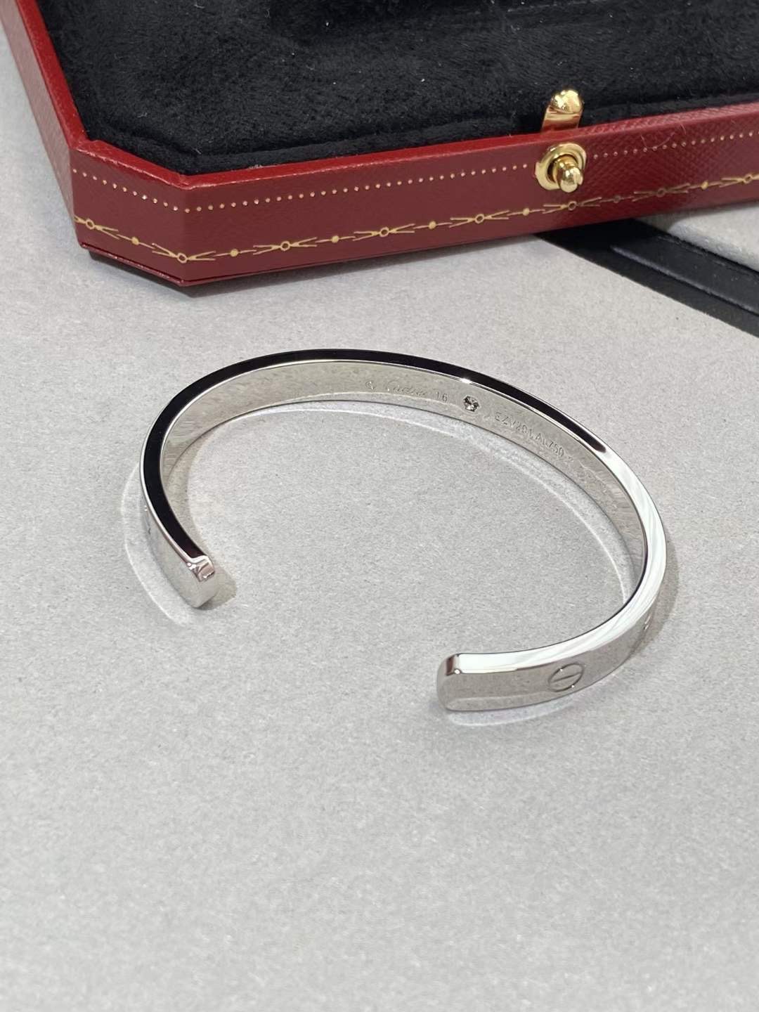 Cartier 新品