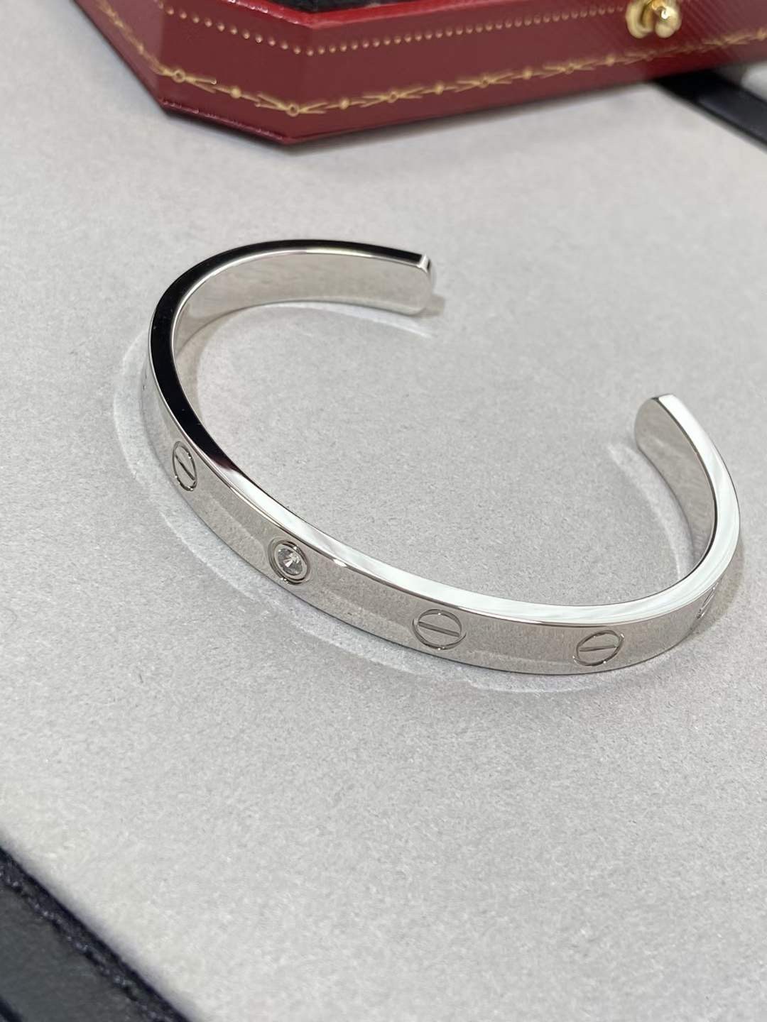 Cartier 新品