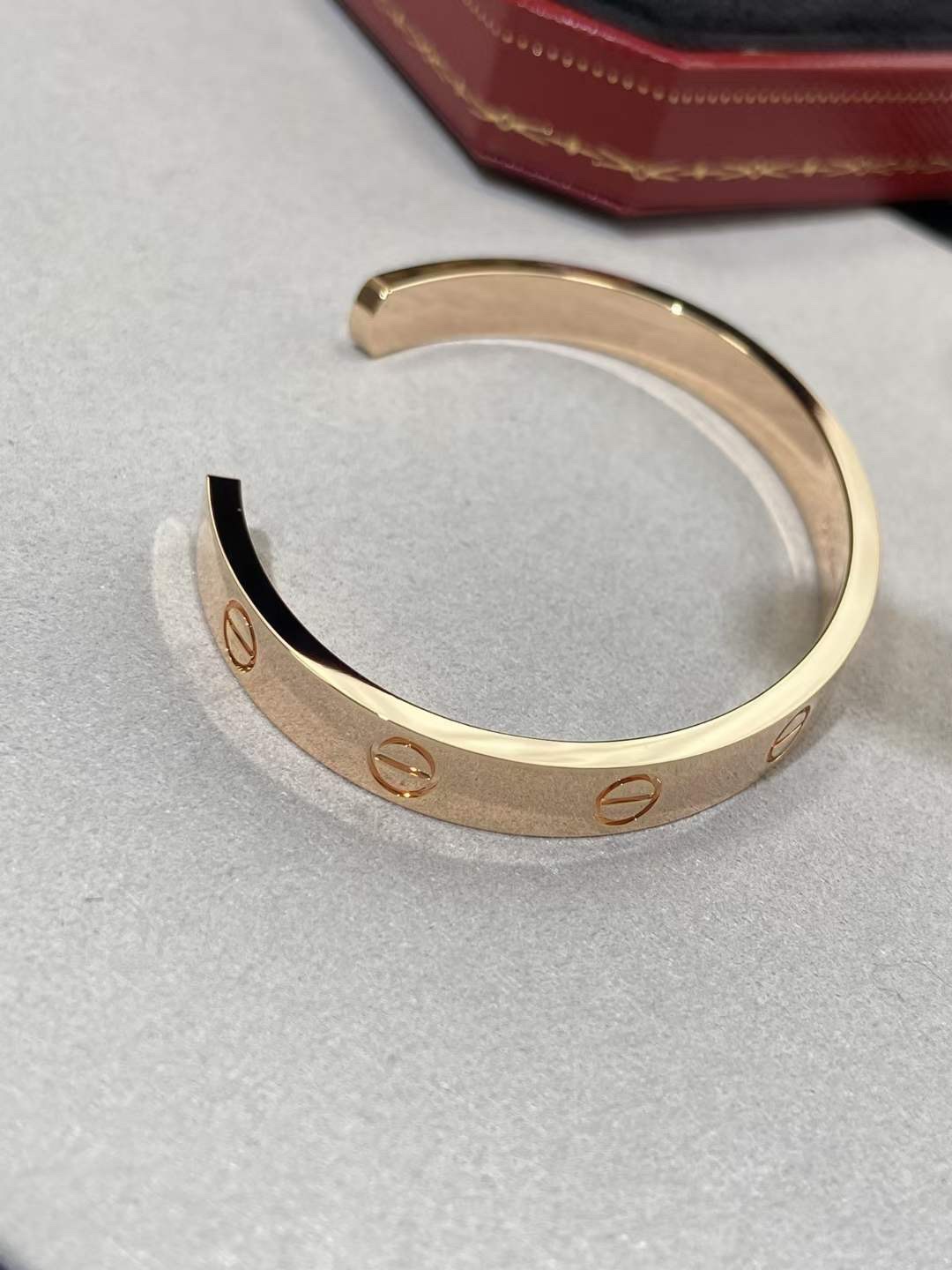 Cartier 新品