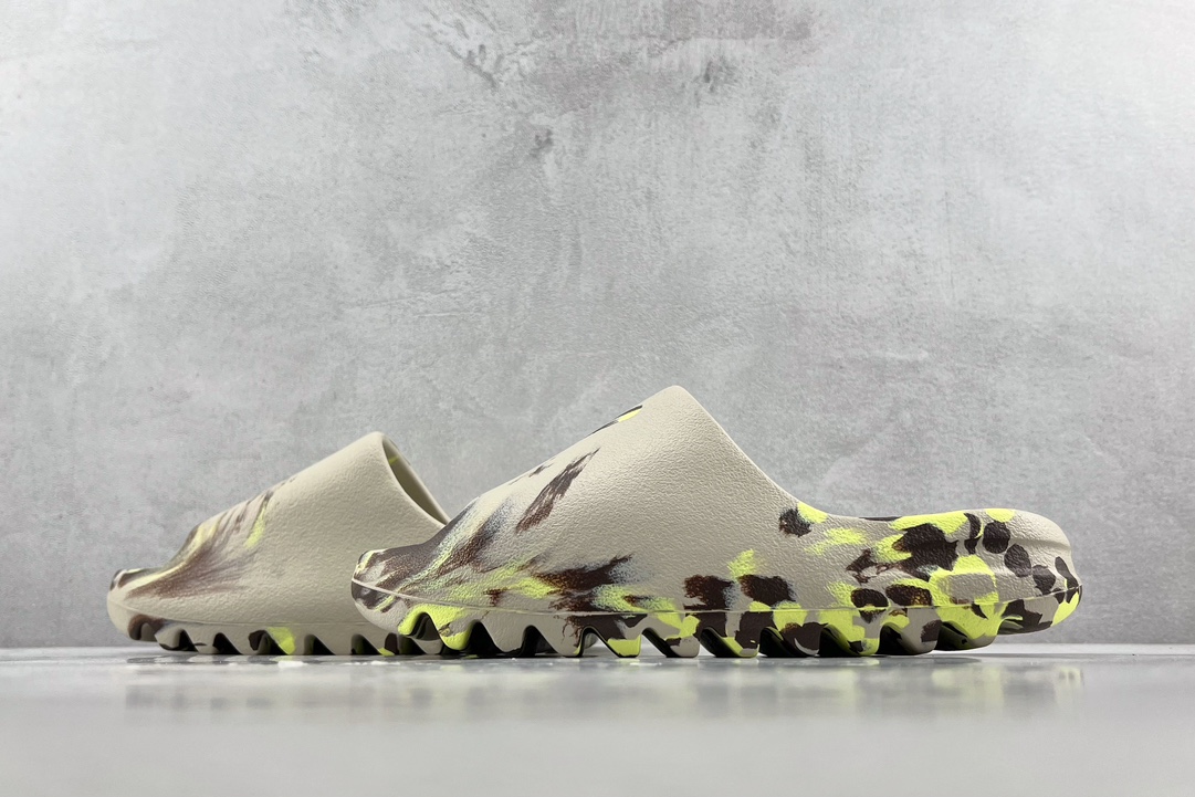 adidas originals Yeezy Slide ”MX Cream ” Camo FZ5899