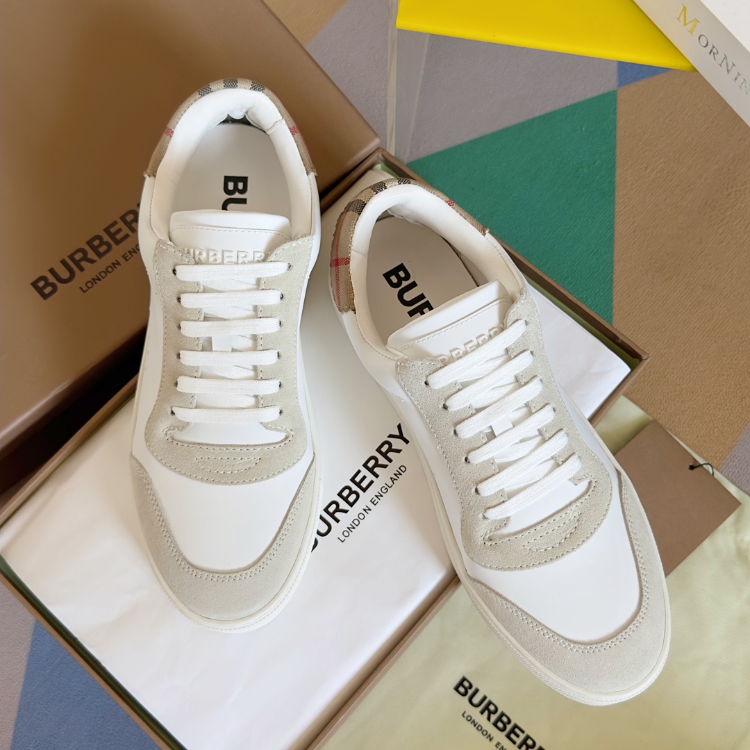 Burberry Vintage Check Canvas Sneakers Low-Top for Women and Men