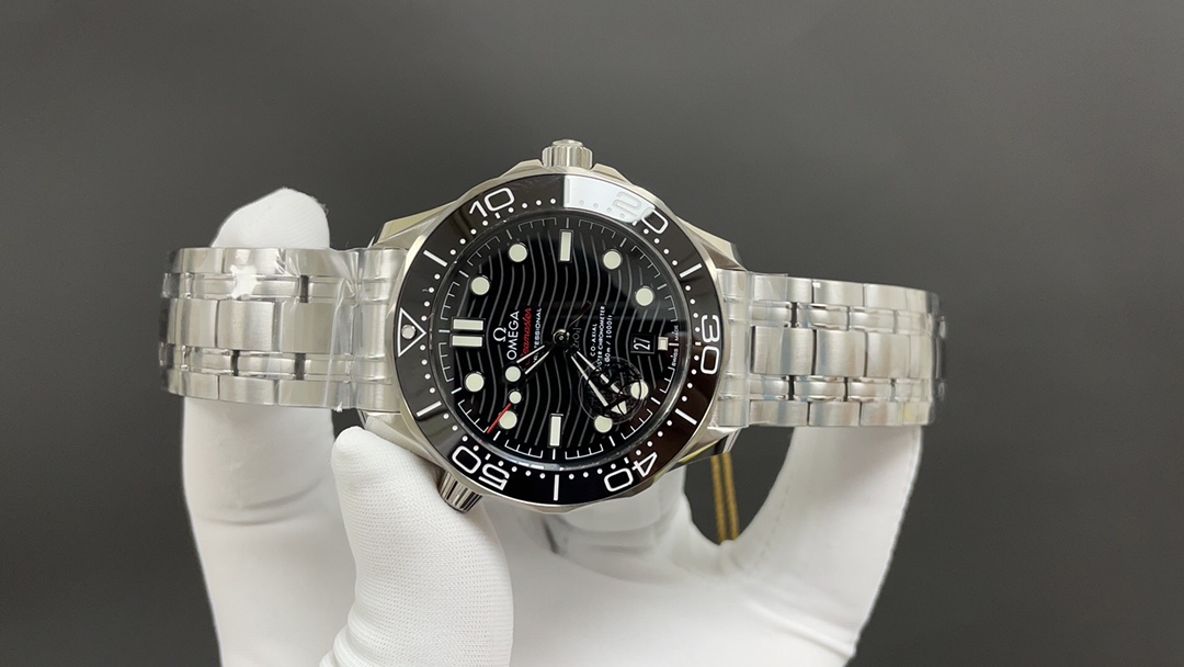 Omega 欧米茄 海马 300 8800