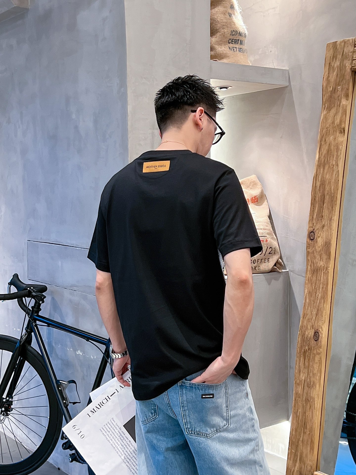 Lv** 2023春夏新款男女同款👫短袖T恤,男女同款👫百搭极简短袖 2
